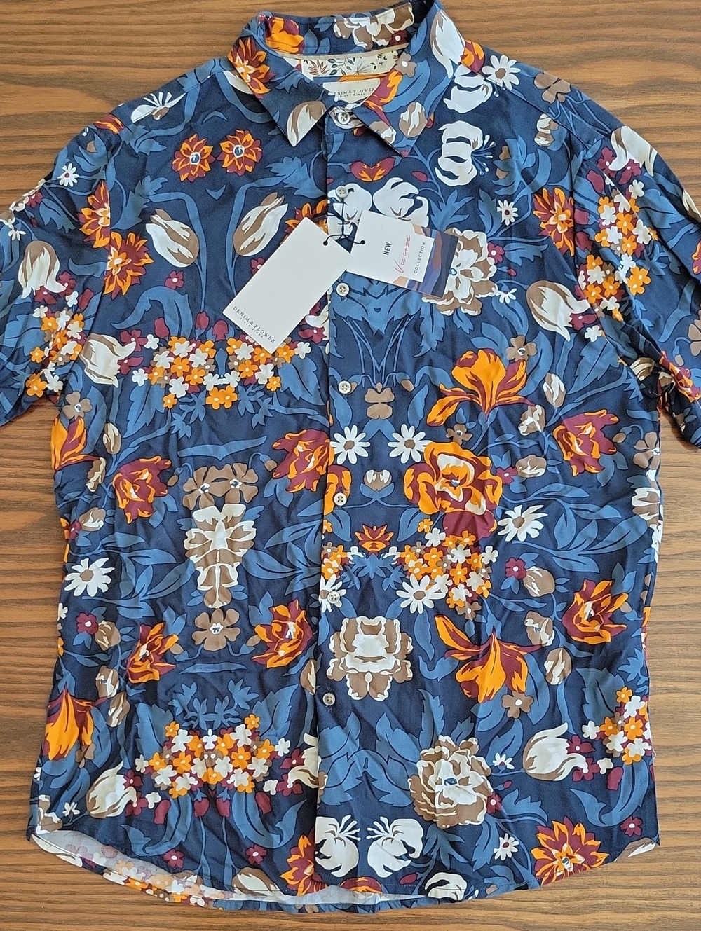 NWT -- Denim & Flower Men's Short-Sleeve Navy Floral Button-Up Shirt | Size: S
